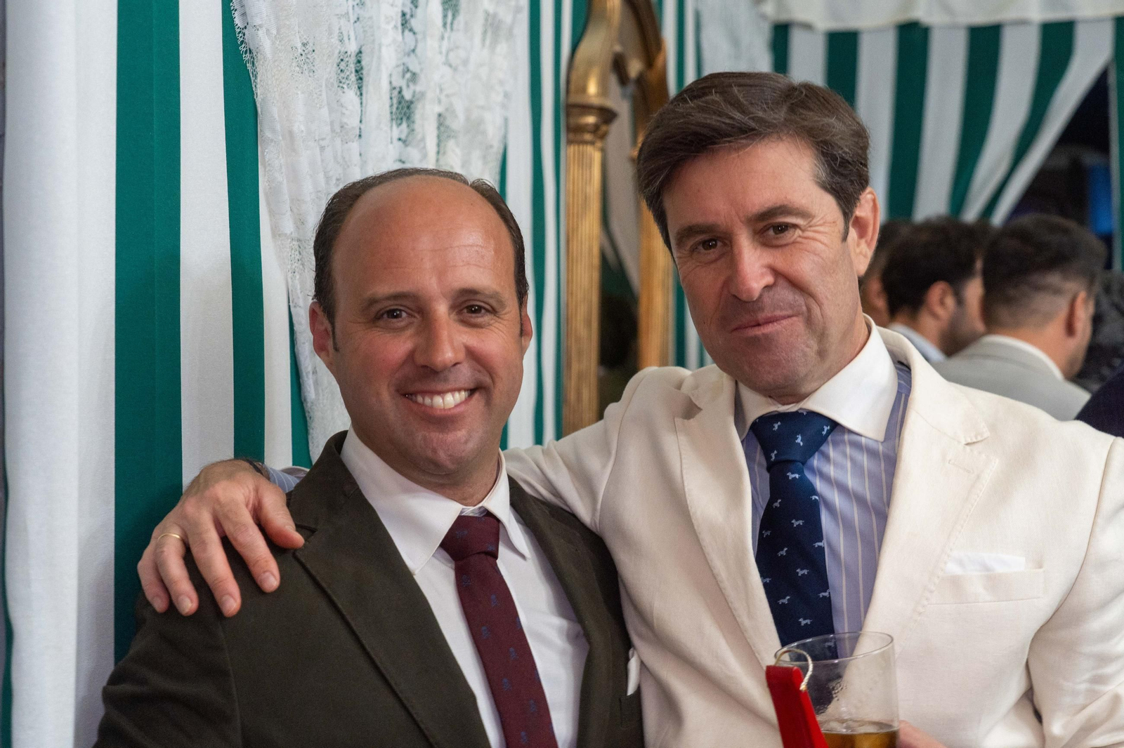 Imágenes del ambiente del ambiente de la noche del sábado en la Feria de Otoño y del Caballo 2025 de Huelva