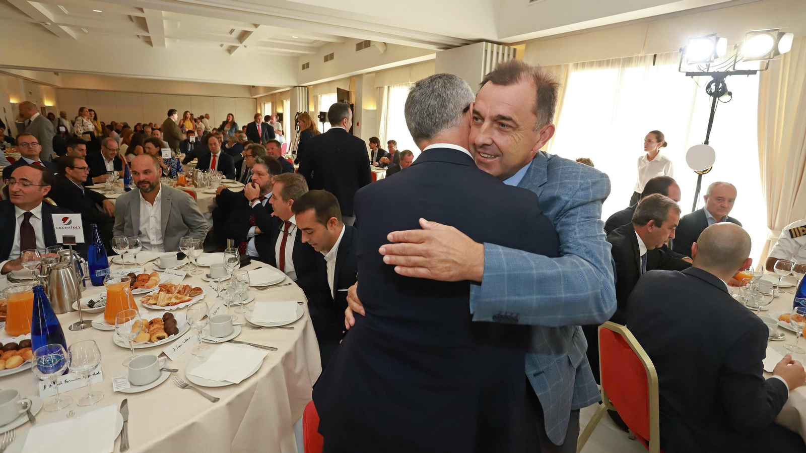 Desayuno - Coloquio de Europa Sur con Gerardo Landaluce