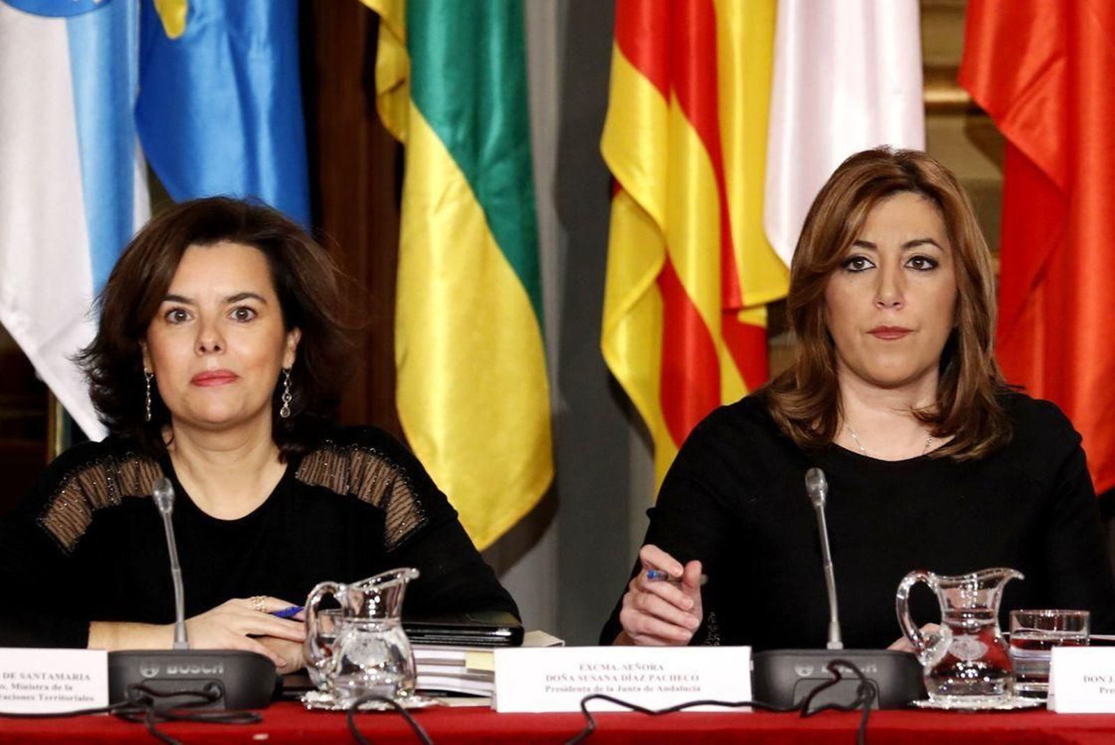 La vicepresidenta del Gobierno, Soraya Sáenz de Santamaría, y la presidenta de la Junta, Susana Díaz.