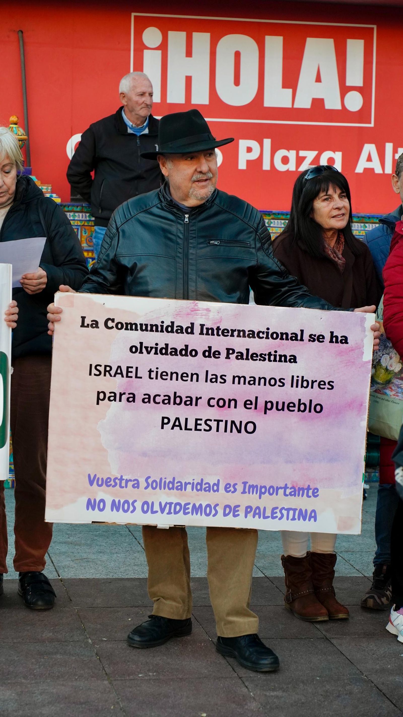 Fotos de la concentración en Algeciras en apoyo a Palestina