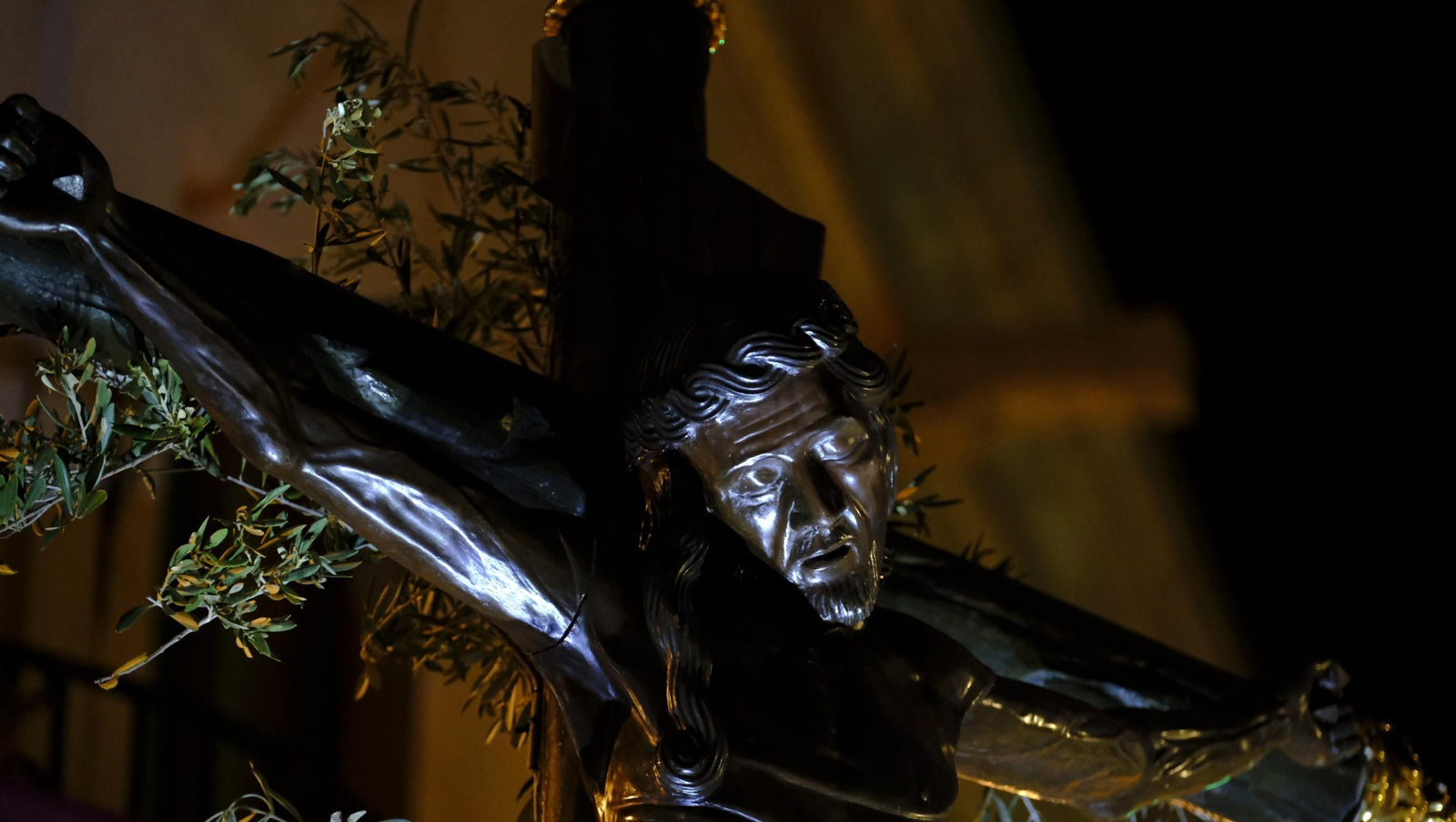 Vía Crucis del Cristo de la Escucha en la Semana Santa de Almería 2025