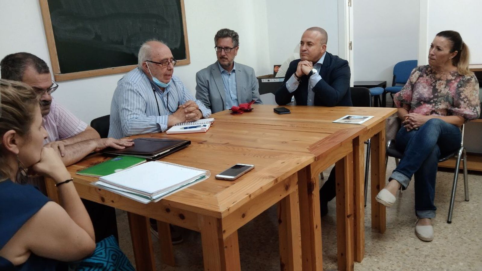 Reunión con representantes del Distrito V.