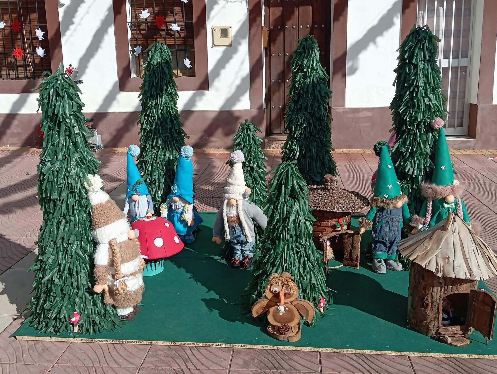 Las calles de Villafranca de Córdoba decoradas por Navidad