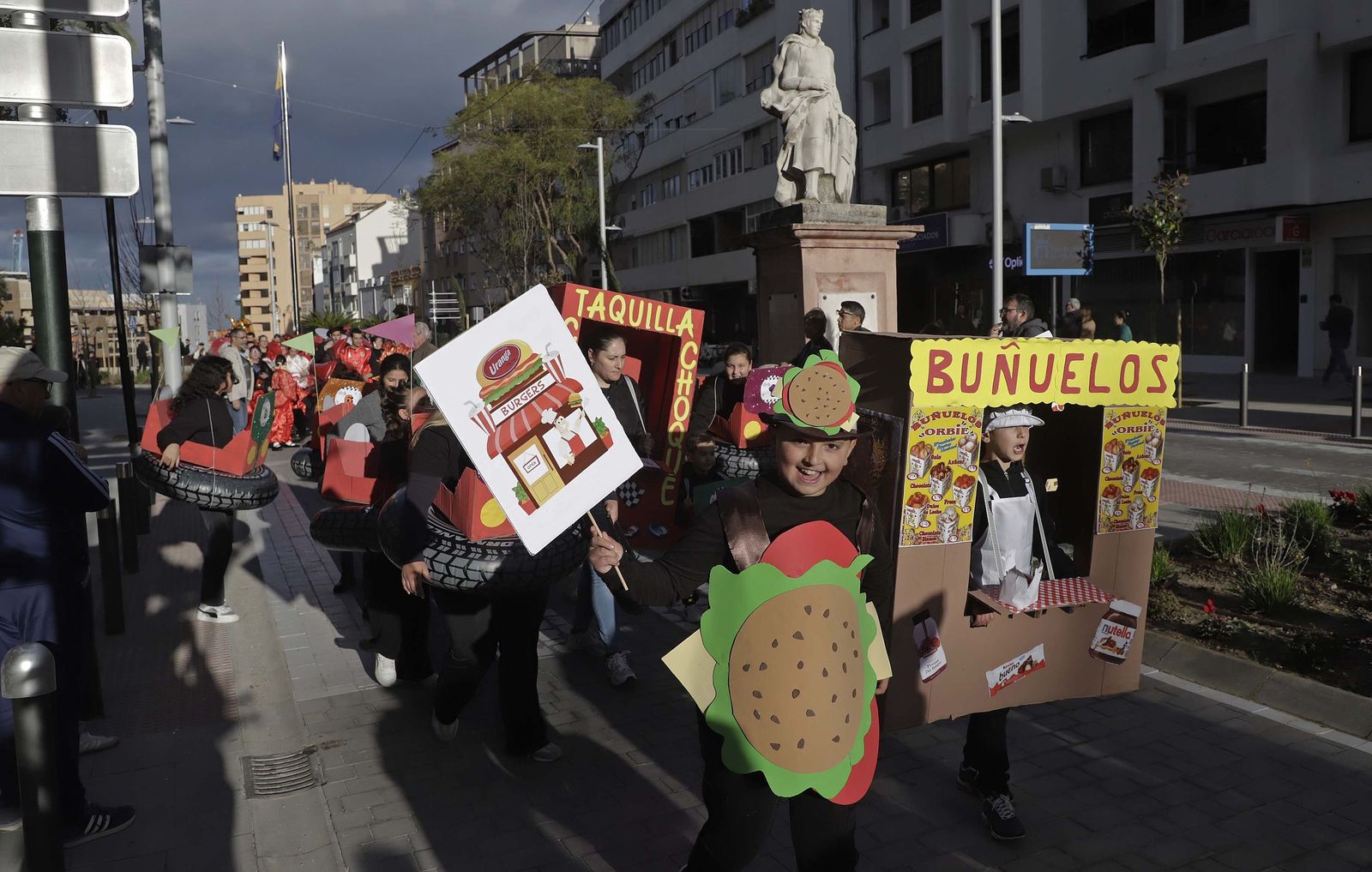Fotos del III Pasacalles Escolar del Carnaval Especial en Algeciras