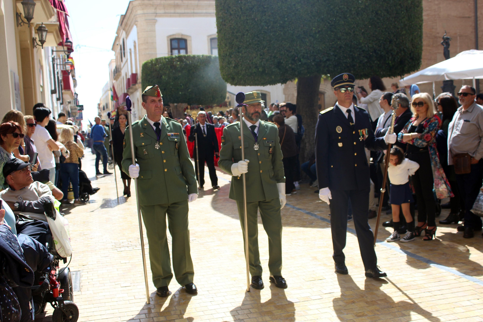Las imágenes de la Subida de Jesús y la procesión del Viernes Santo por la mañana en Vera