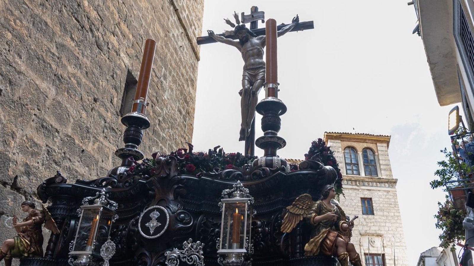 Los jiennenses se recrean con la cofradía de los Estudiantes un nuevo Lunes Santo