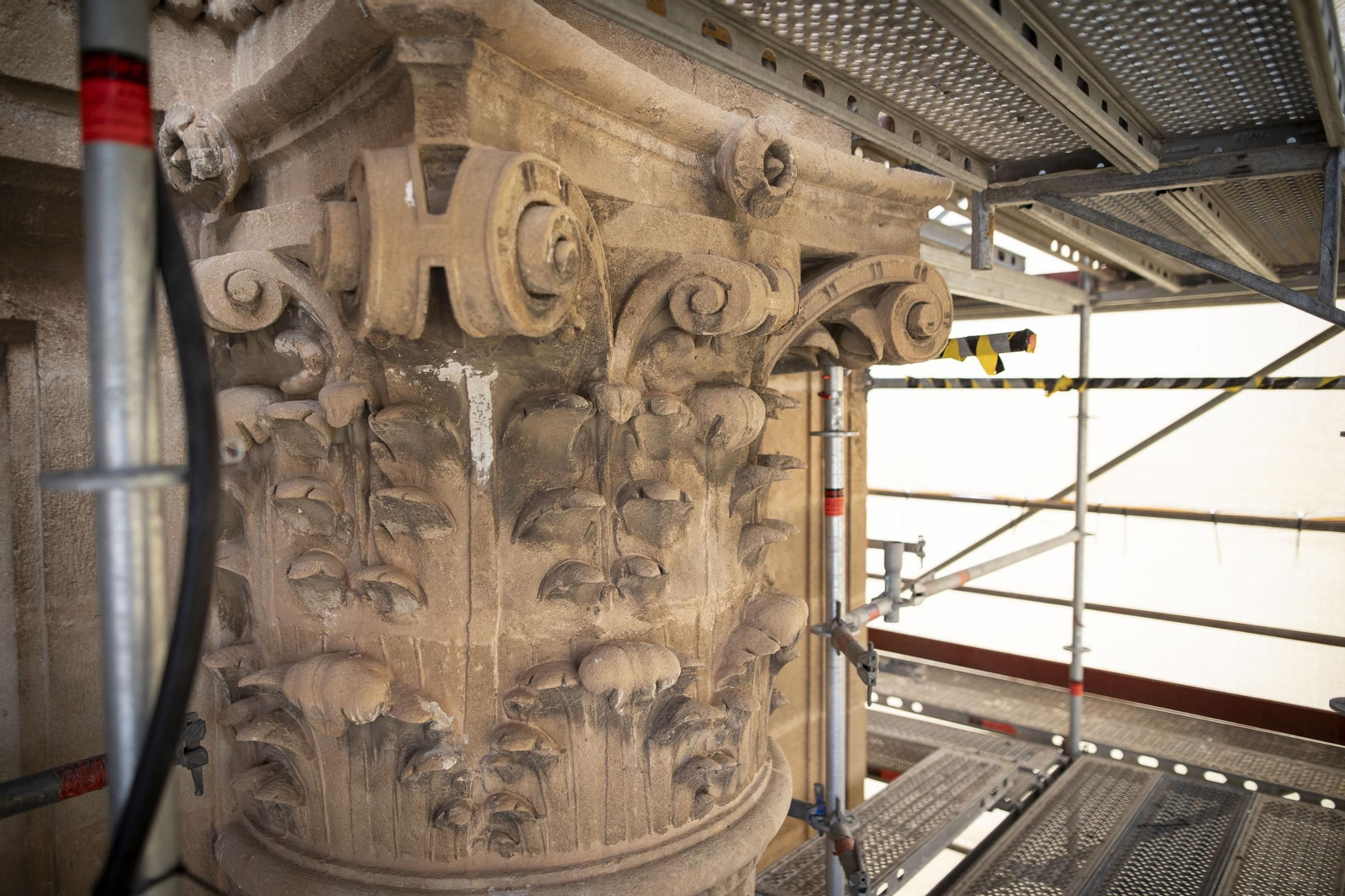 La restauración de la torre de la Catedral de Granada, desde dentro
