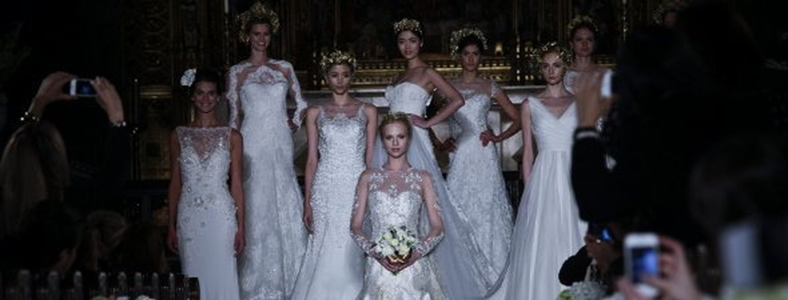 Vestido de la nueva colección de Pronovias. EFE/Kena Betancur