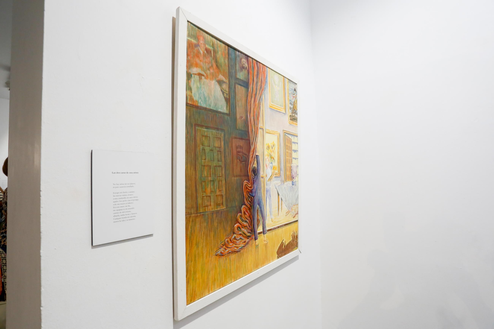 Las fotos de la exposición "Pasen y lean" de Enríque Martínez en la Casa de la Cultura de La Línea