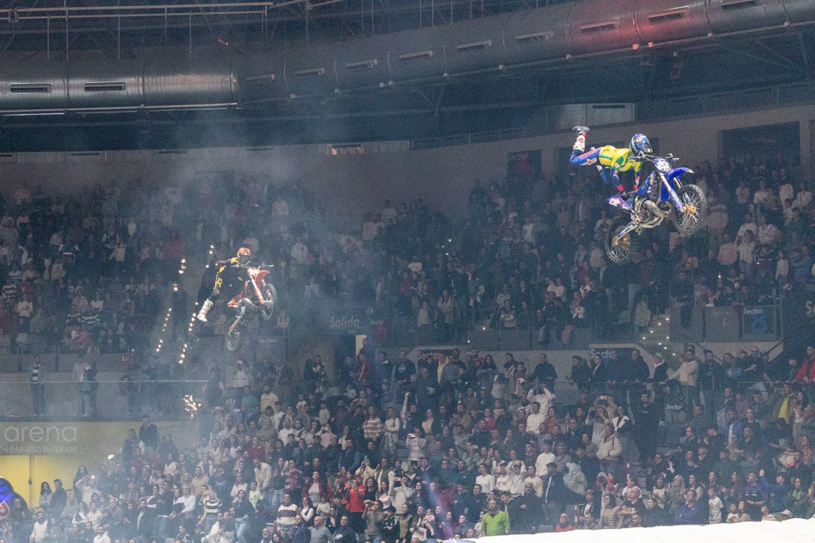 En imágenes: el Olivo Arena vibra con piruetas y motor en estado puro en el Soloflow Freestyle (2)