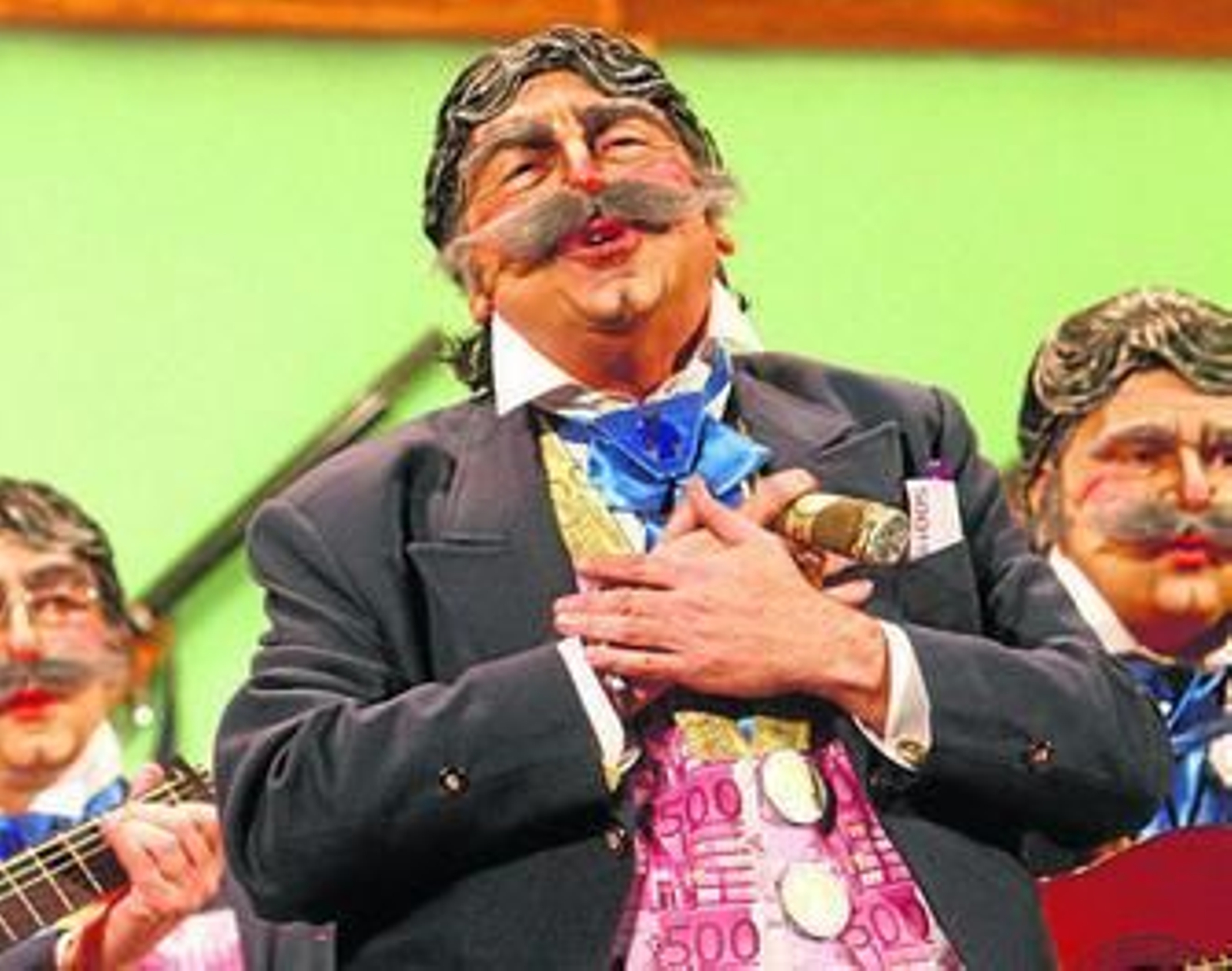 'Los banqueros' esperan cobrar pronto lo que debe el Ayuntamiento.