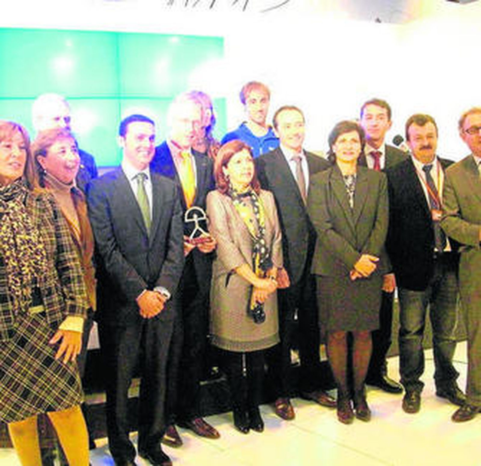 Foto de familia tras la entrega de los premios.