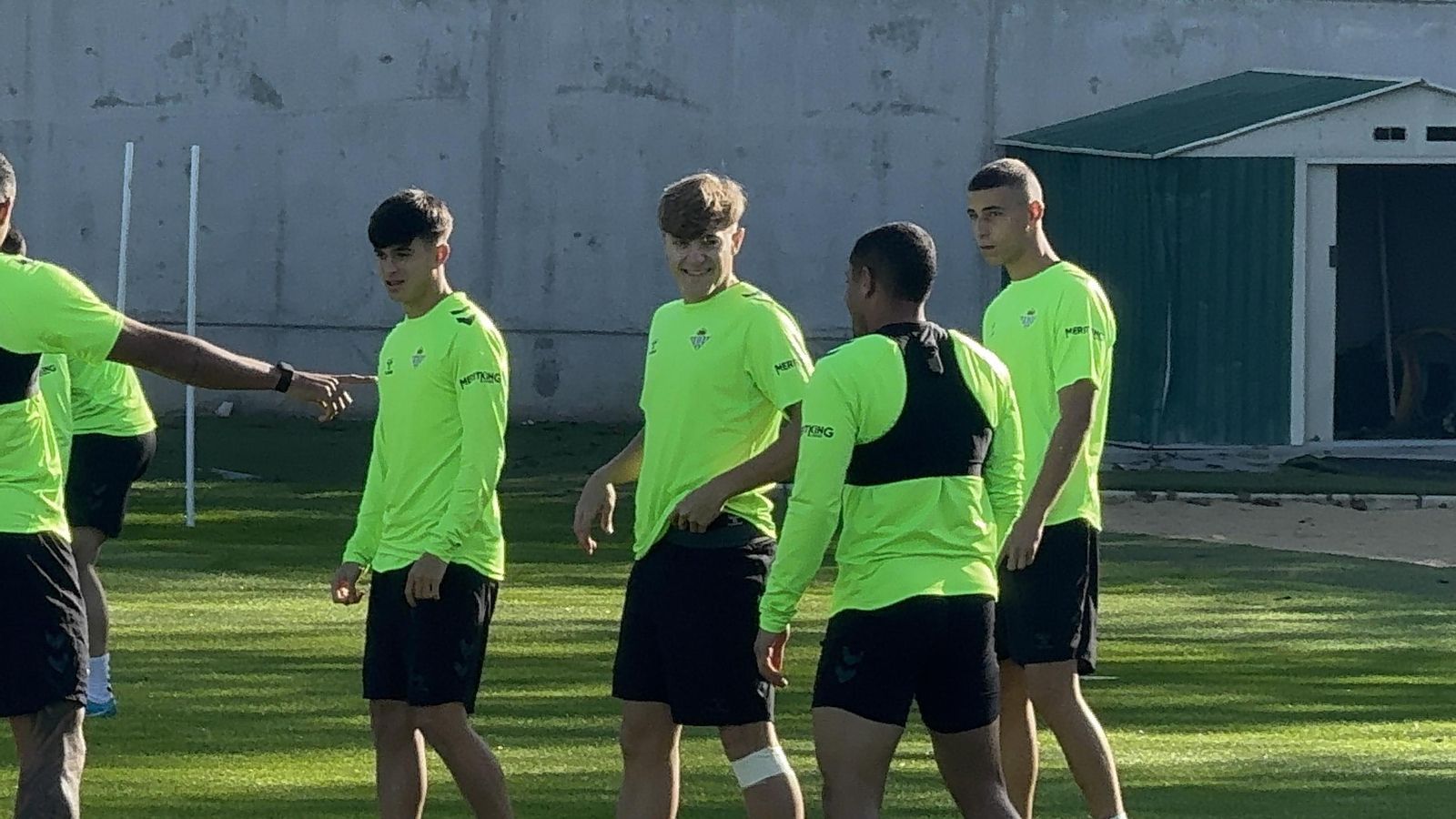 Jesús Rodríguez, Dani Pérez y Arribas, entre los canteranos que suben con Pellegrini