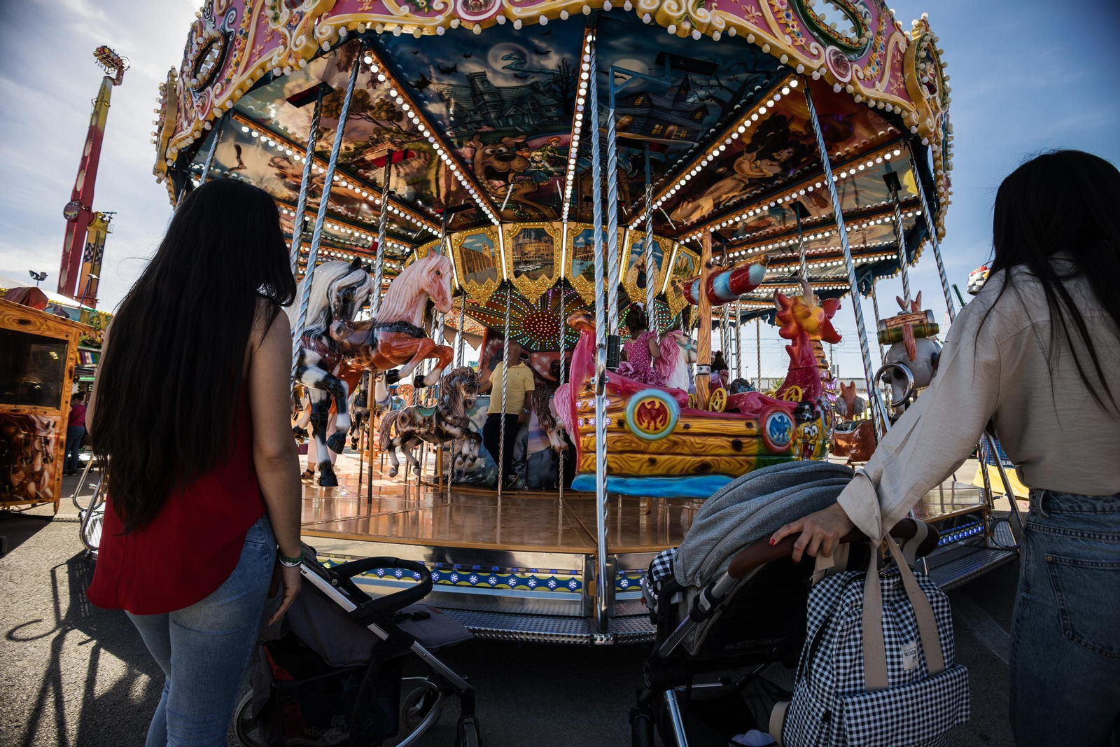 Imágenes del ambiente el martes en la Feria de Jerez 2024