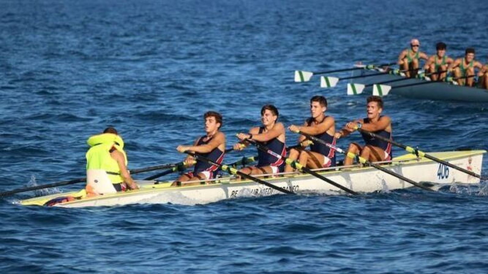 Una imagen del Nacional de remo de mar en La Línea.