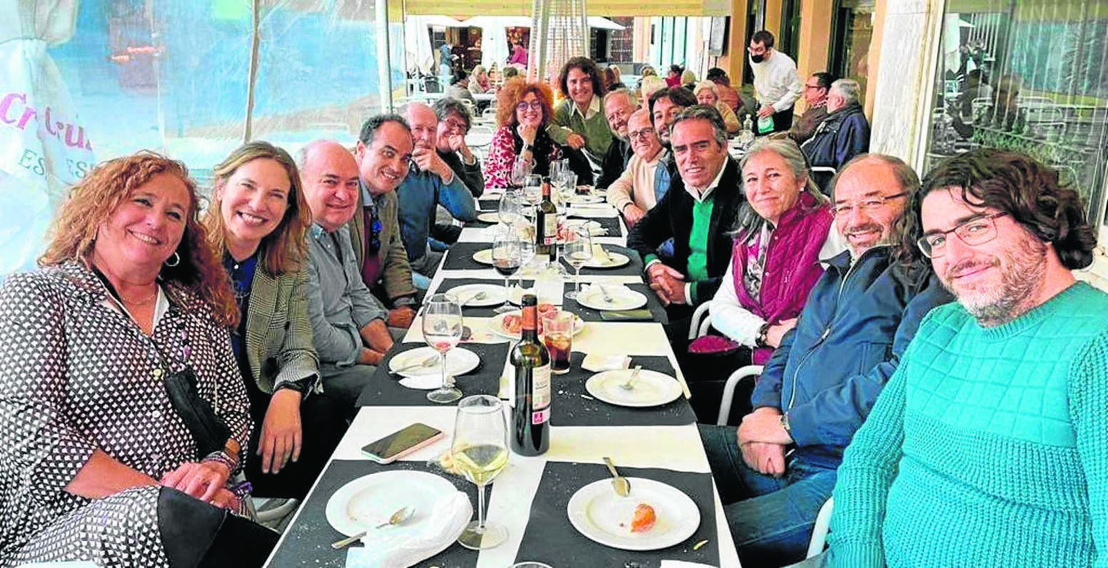 Montse Barreiro, Lourdes Acosta, Pelayo García de la Borbolla, David Fernández, Ignacio Valdés, Pedro Ingelmo, Pepa Pacheco, María José Gómez Biedma, Juan José Téllez, Manuel Muñoz Fossati, Fabián Santana, Rafa Navas, Tily Santiago, Fernando Santiago y Diego Calvo.