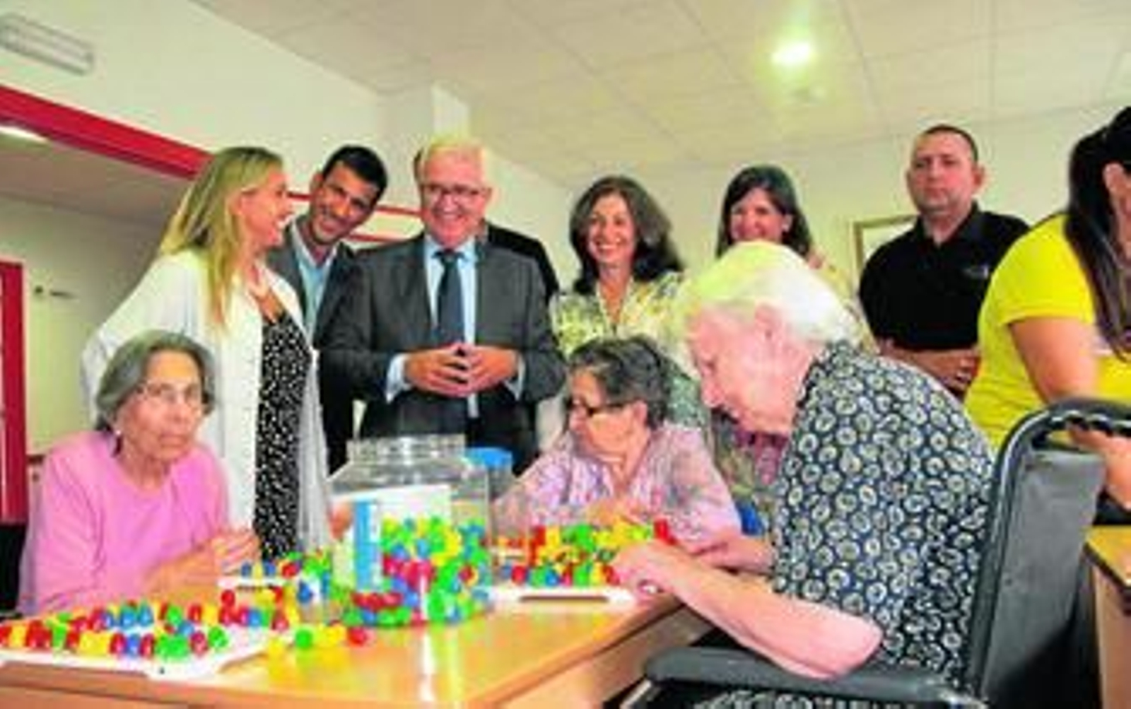 Los representantes políticos conocieron el trabajo que se realiza en los talleres de Las Canteras.