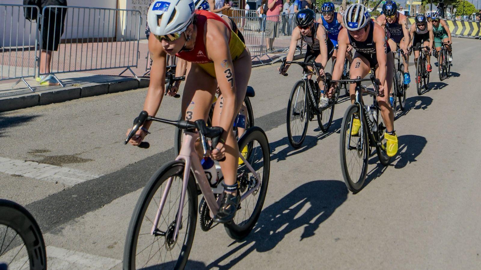 Series Mundiales de triatlón: Cassandre Beaugrand, nueva reina mundial