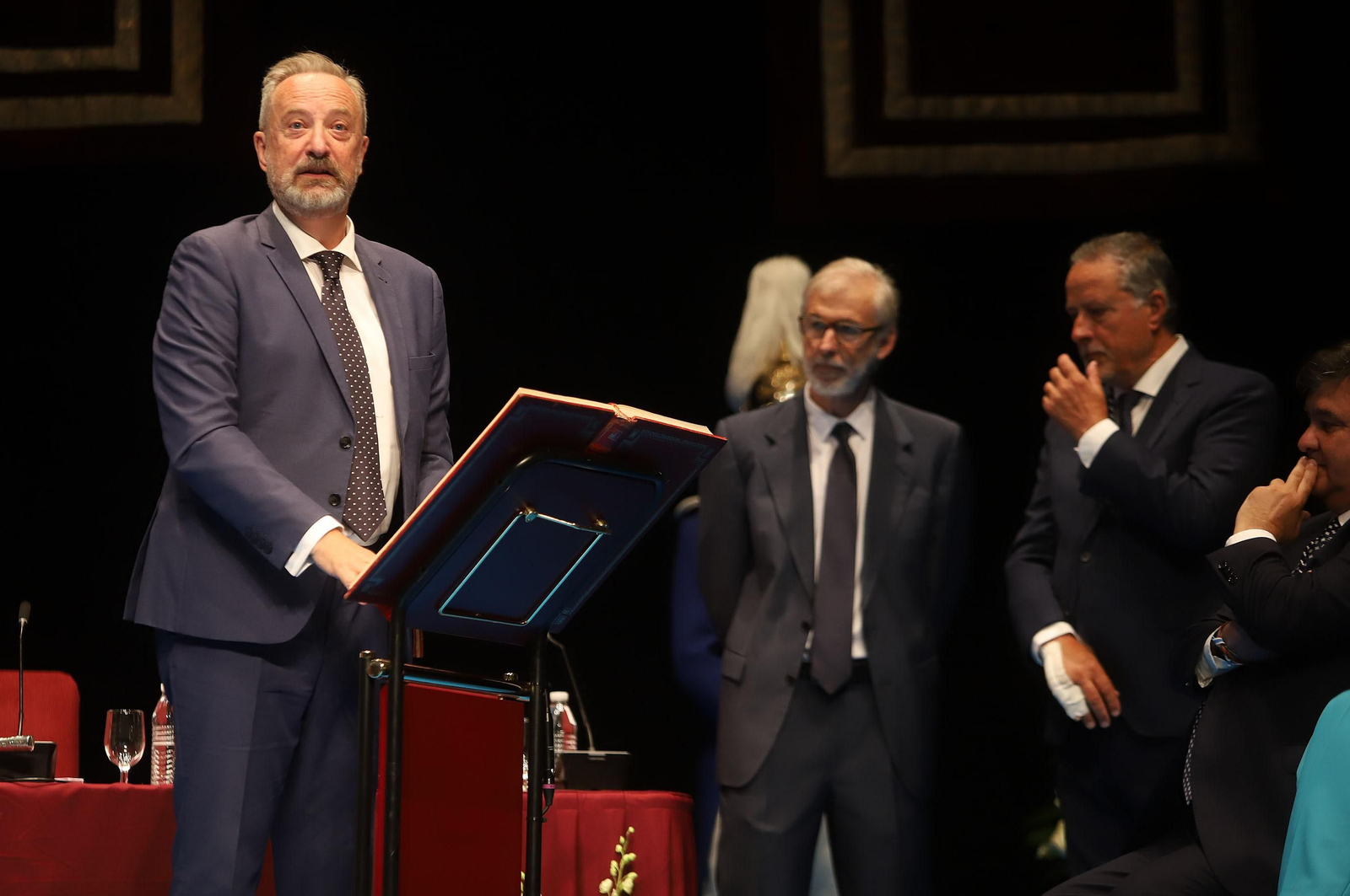 Imágenes de la toma de posesión de Pilar Miranda como alcaldesa de Huelva