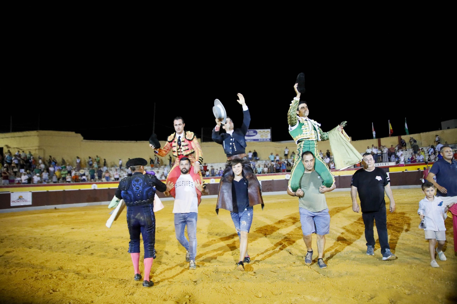 Corrida de toros Berja con un toro indultado, en imágenes