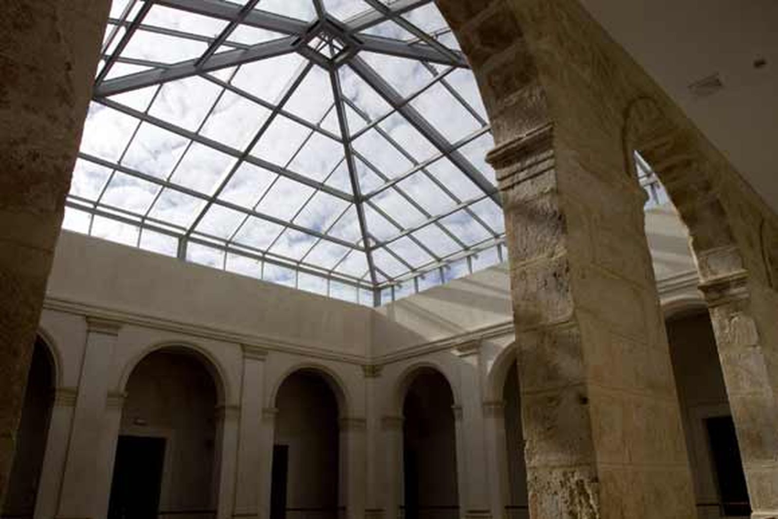 El edificio ha estado a punto de convertirse en una ruina tras años de abandono

Foto: Lourdes de Vicente