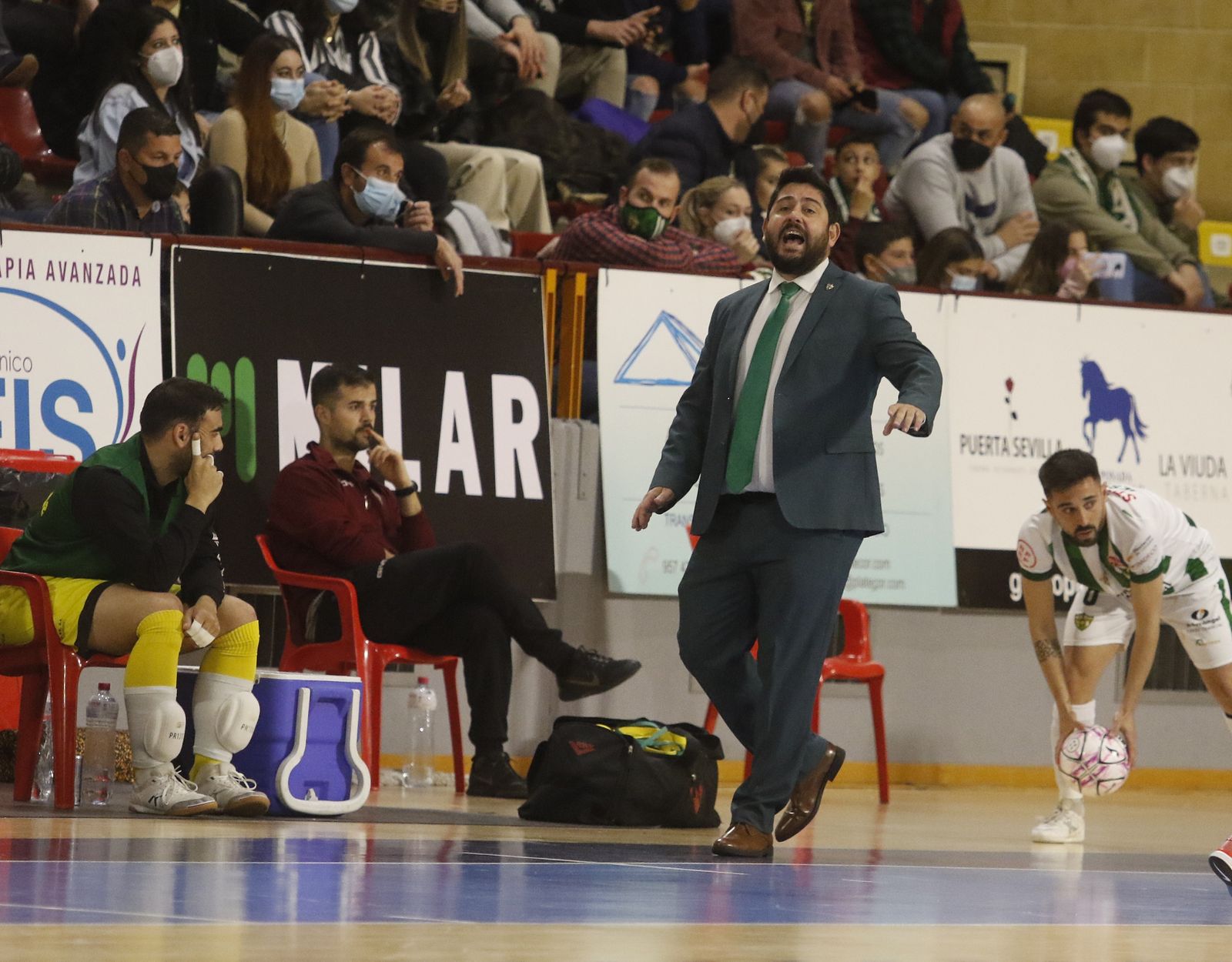 Las imágenes de la victoria del Córdoba Futsal ante el Burela