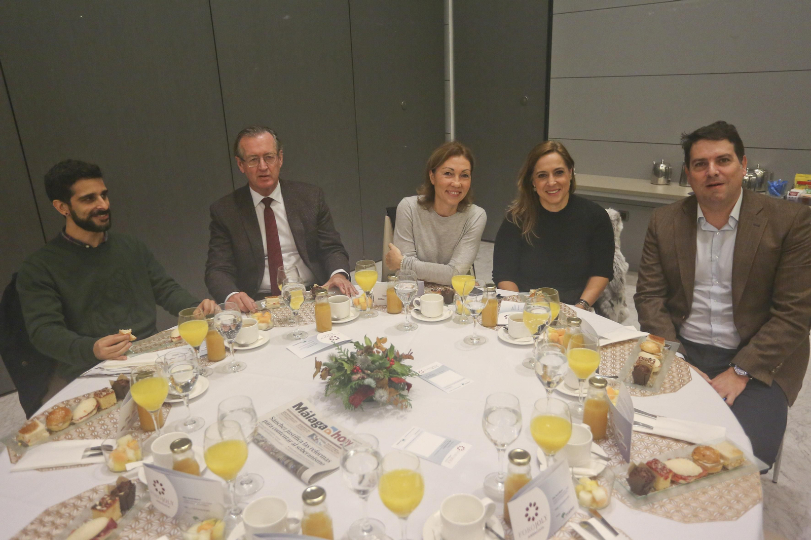 El Foro Joly Unicaja Banco con la consejera de Empleo de la Junta de Andalucía en imágenes