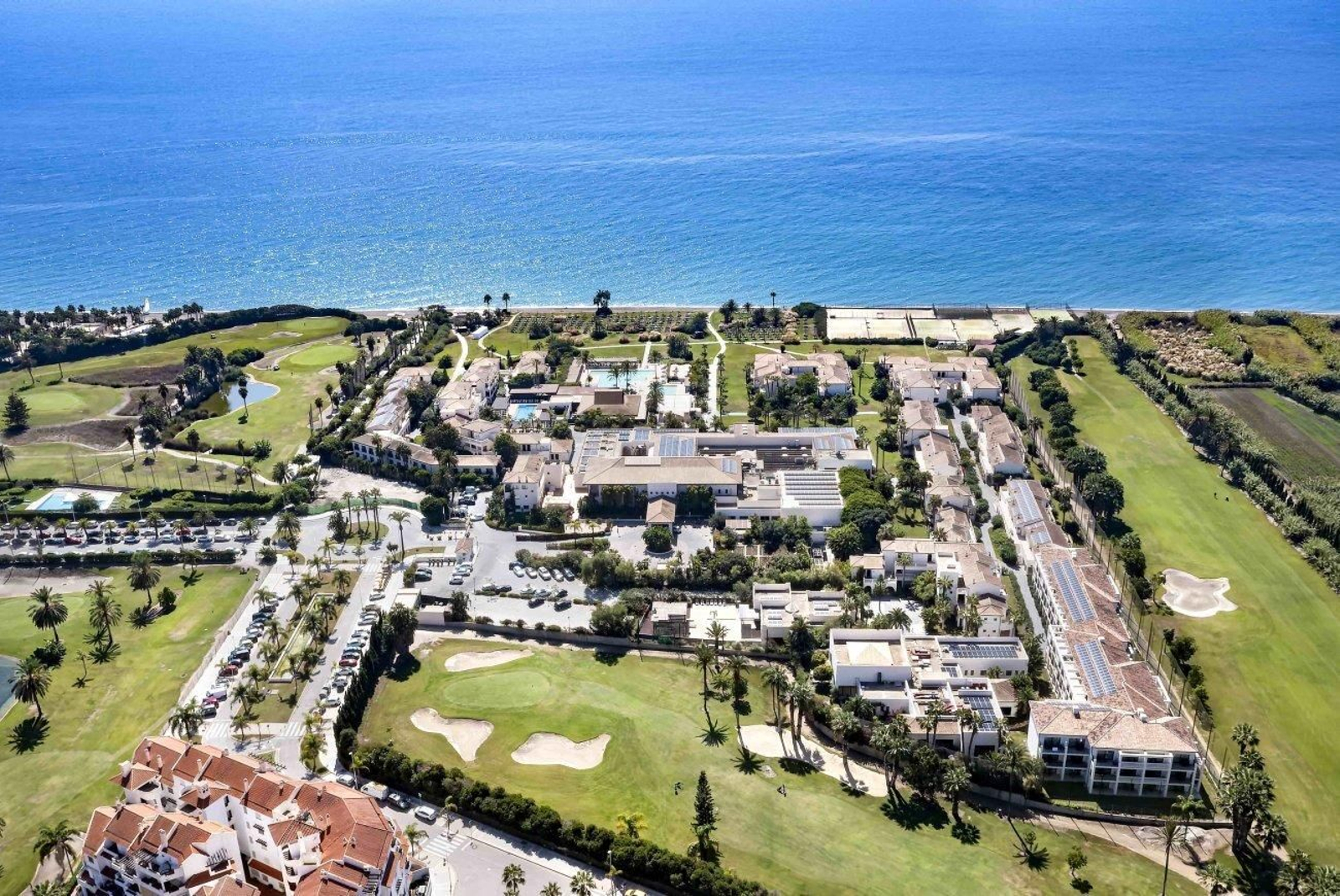 ¿Granada tiene resorts de lujo?