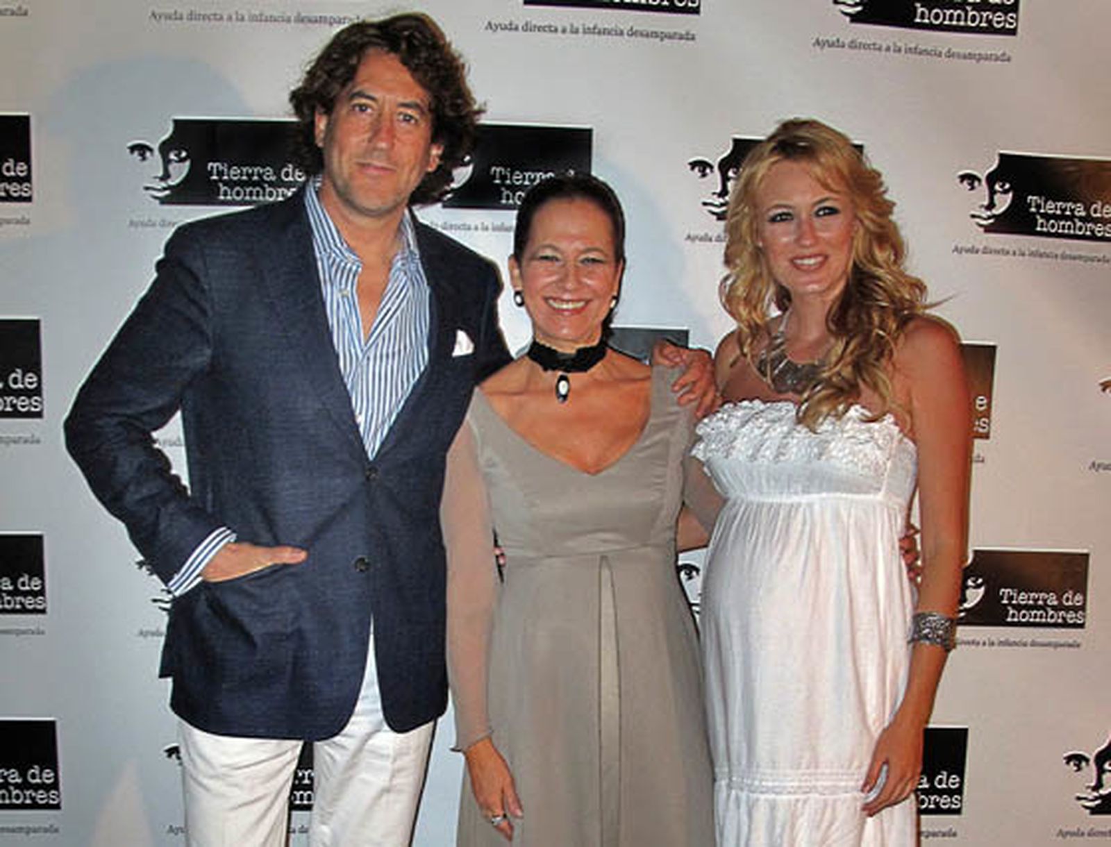 El deportista y empresario Álvaro de Marichalar, la presidenta de Fundación Tierra de hombres, María Antonia Jiménez, y la actriz Carolina Cerezuela.  Foto: Victoria Ramírez