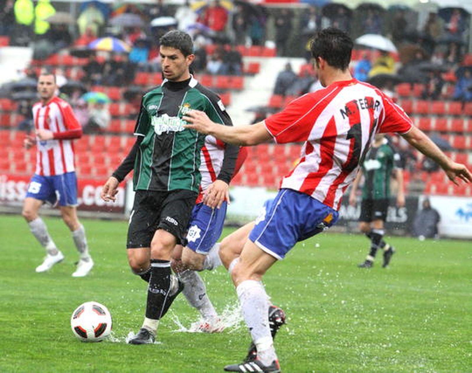 El Betis enlaza cuatro jornadas sumando puntos tras ganar a domicilio al Girona (0-1). / LOF