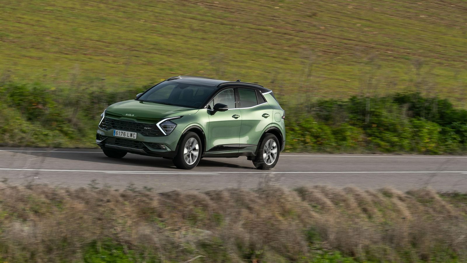 Las dimensiones del Kia Sportage varían muy poco en esta generación respecto a su antecesora. Lo que más, los 3 cm de la longitud.
