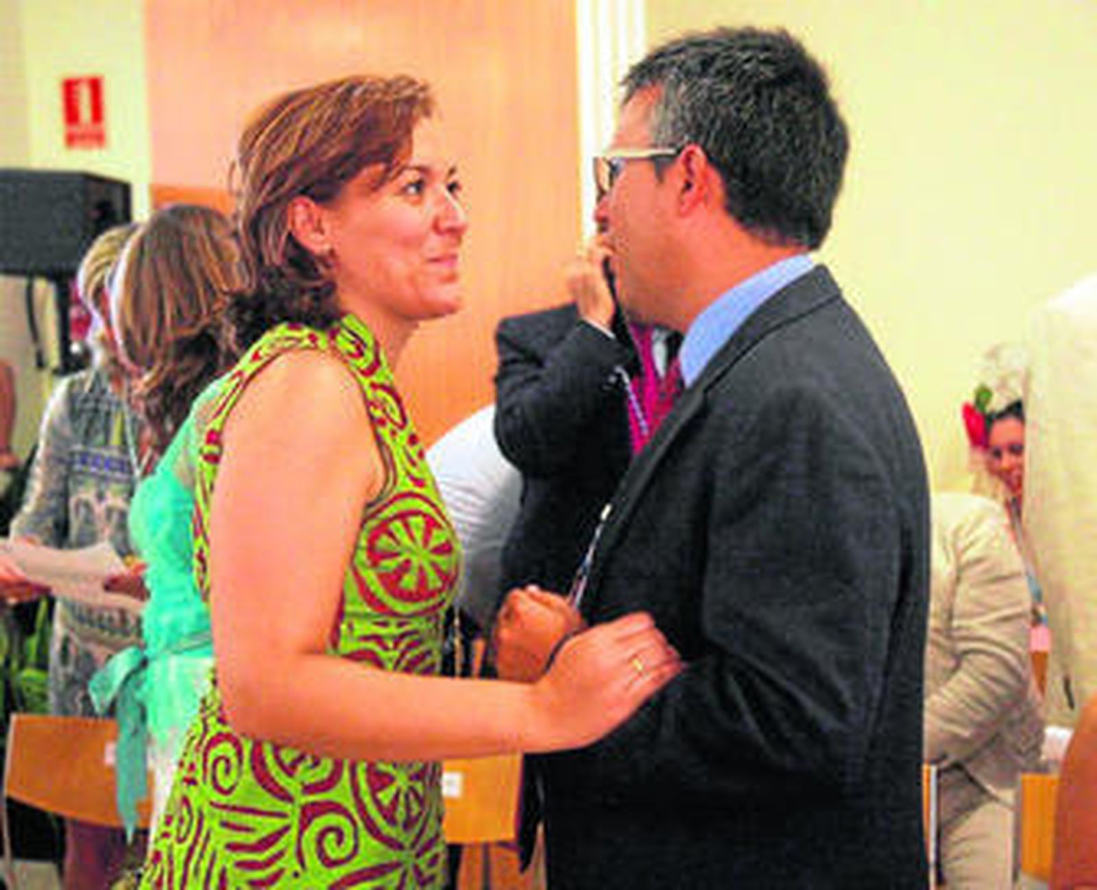 Araujo y Sánchez dialogan antes de un pleno celebrado en julio del año 2012.