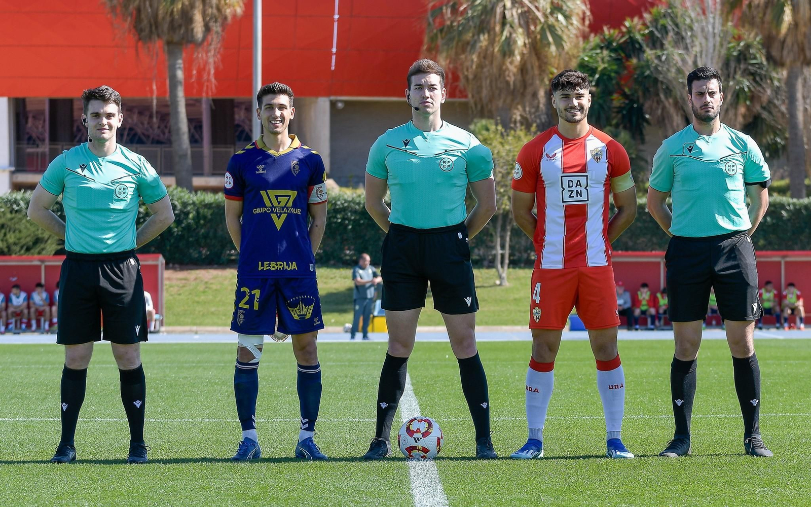 Carlos Castell, en el centro de la imagen.