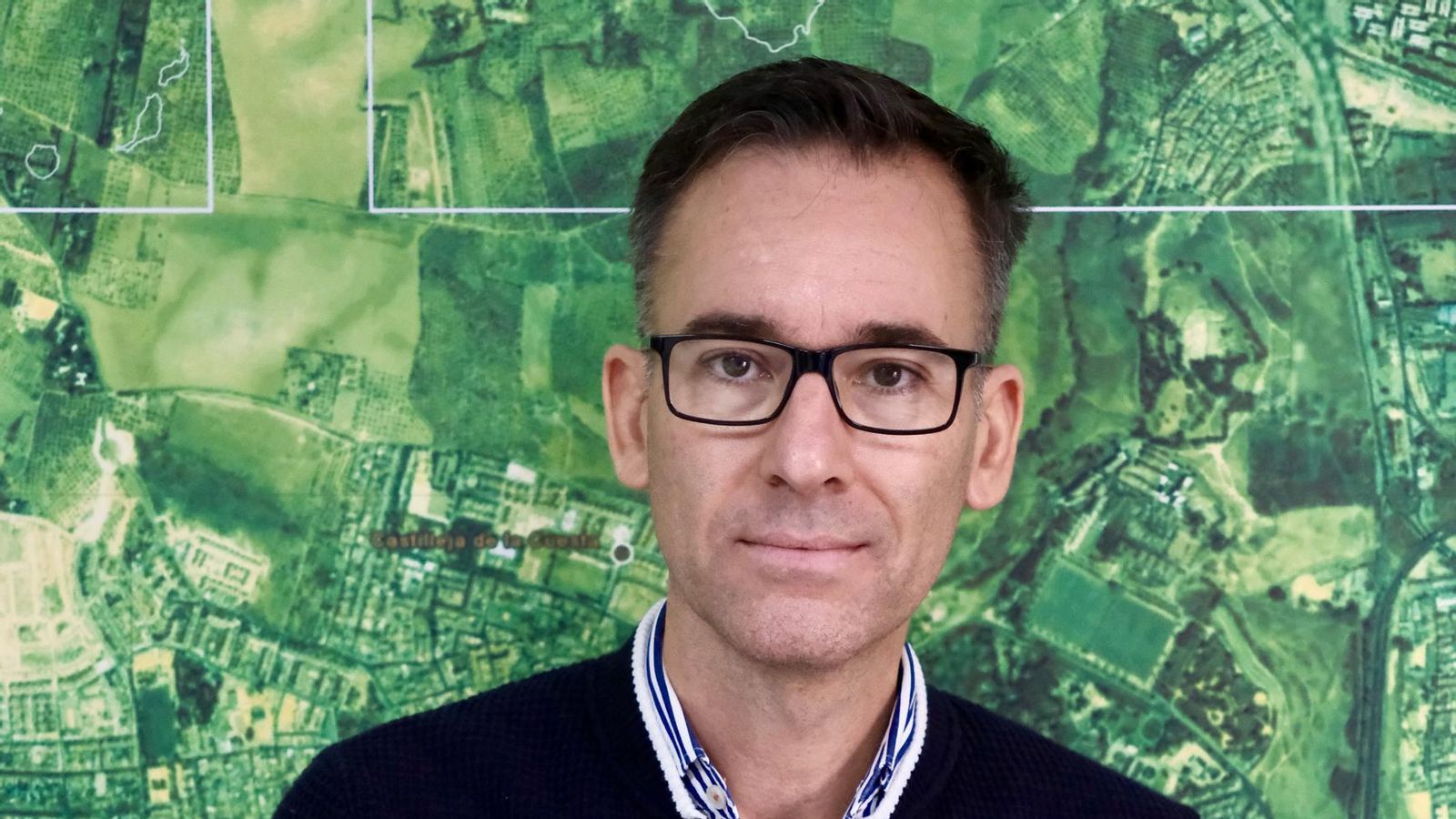 Cornejo, en su lugar de trabajo