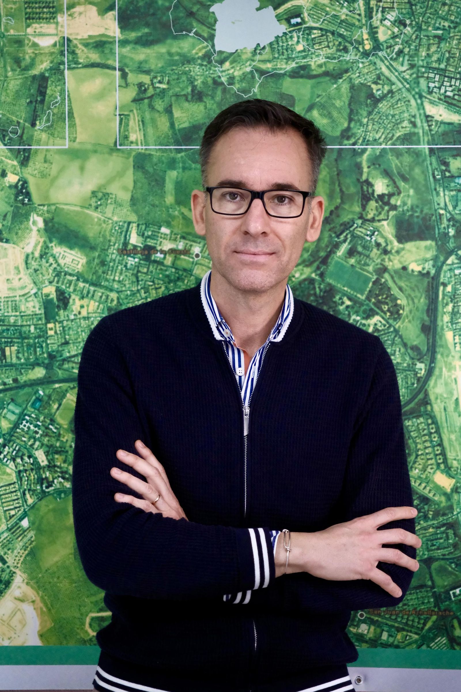 Sergio Cornejo, autor del cartel de la Semana Santa 2026.