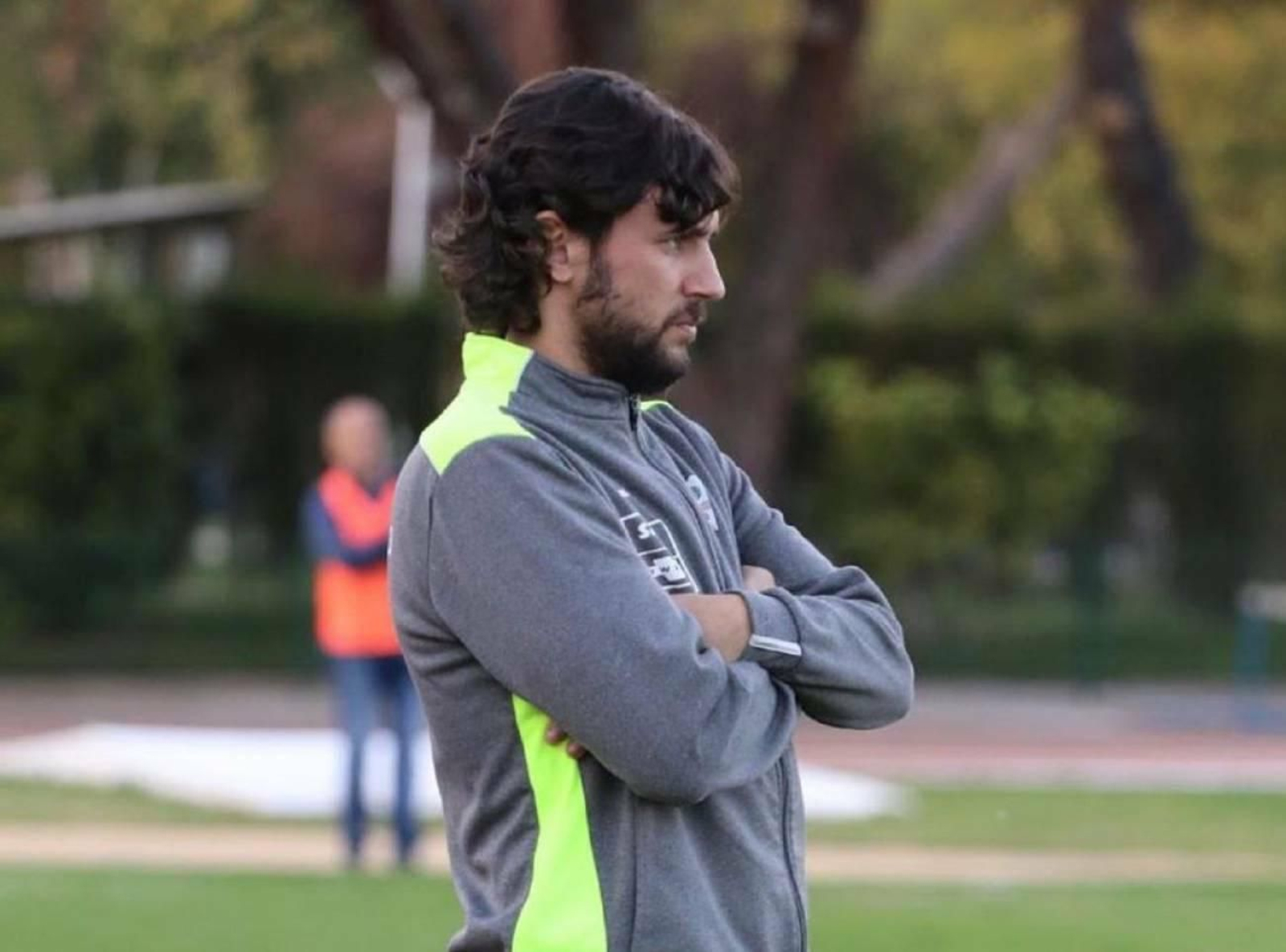 Javi Sánchez, técnico del Villarrubia.