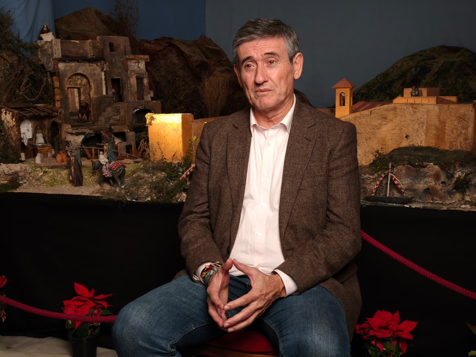 Manuel Cortés apela a la unidad, la tradición y el orgullo de ser abderitano en su felicitación navideña.