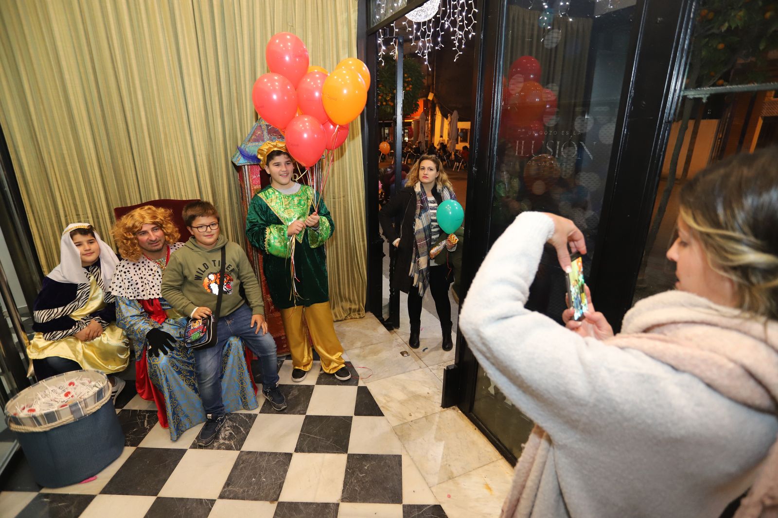 Imágenes del cartero Real de Huelva Información