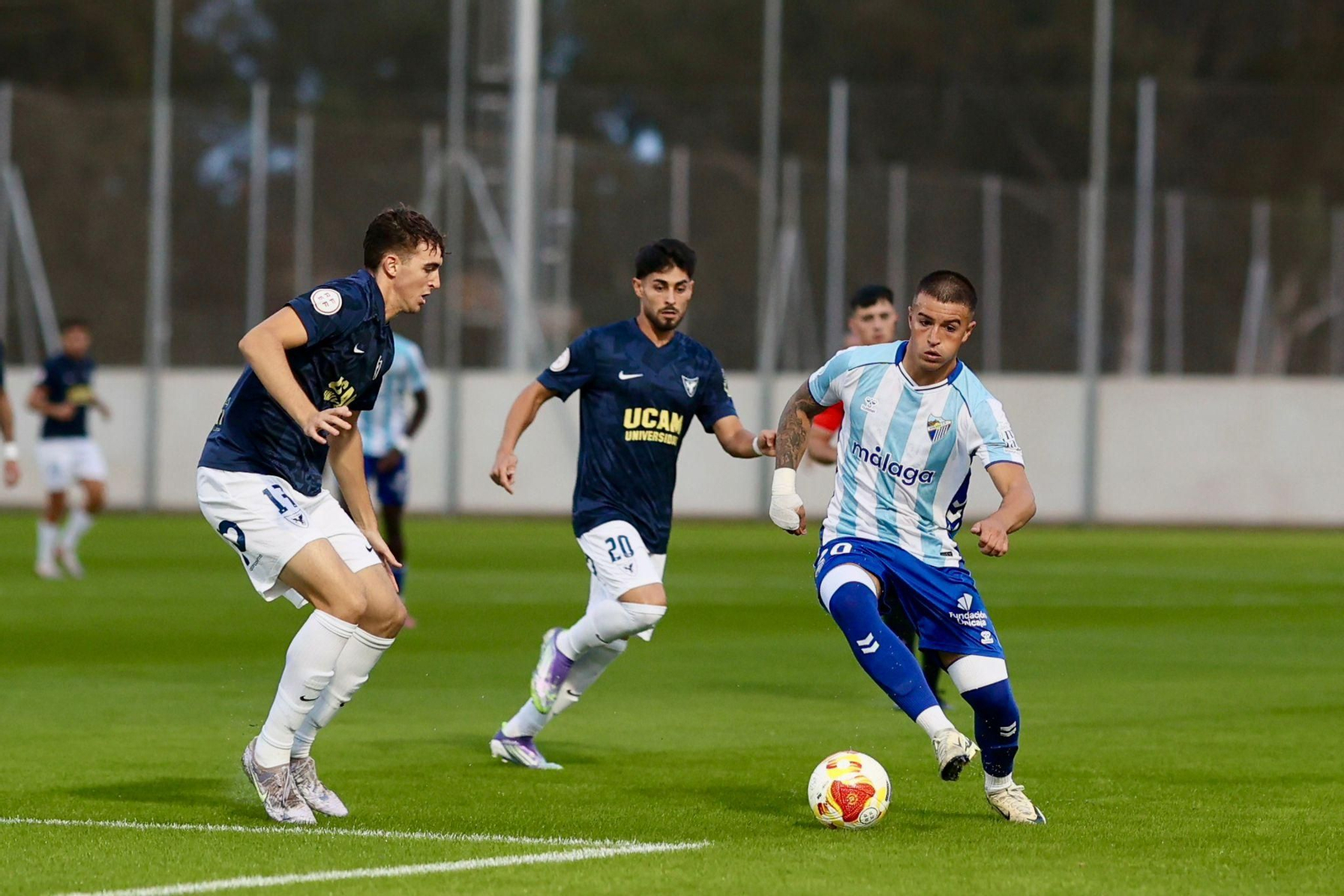 El Atlético Malagueño se estrena ante el UCAM Murcia (1-0)