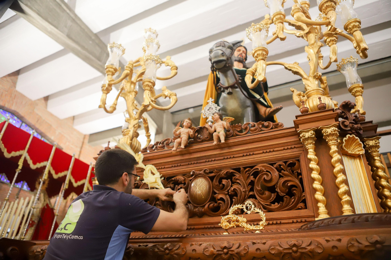 Fotos de los preparativos de la Semana Santa en Algeciras