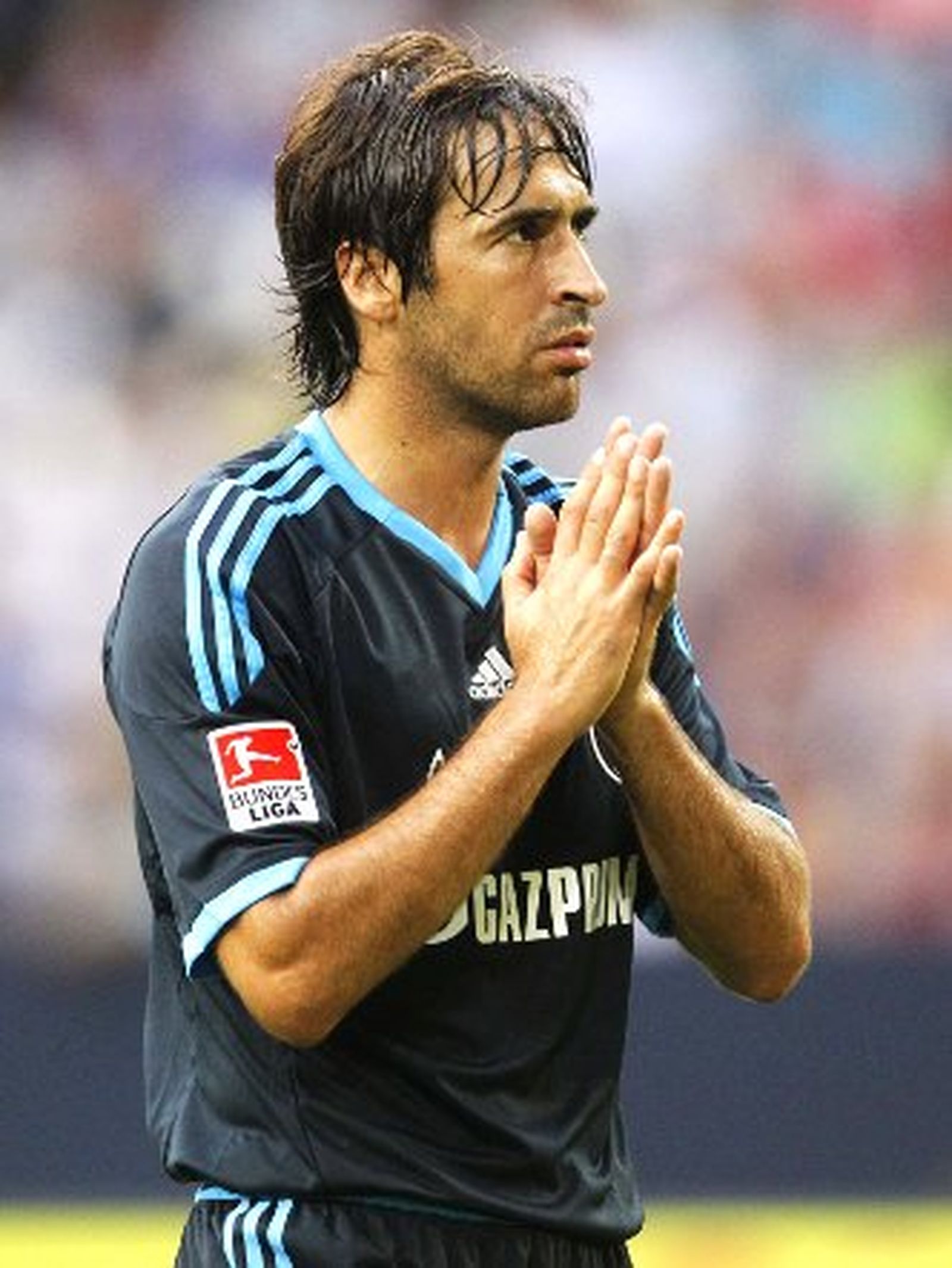 Raúl firma un 'doblete' en su segundo partido con el Schalke 04