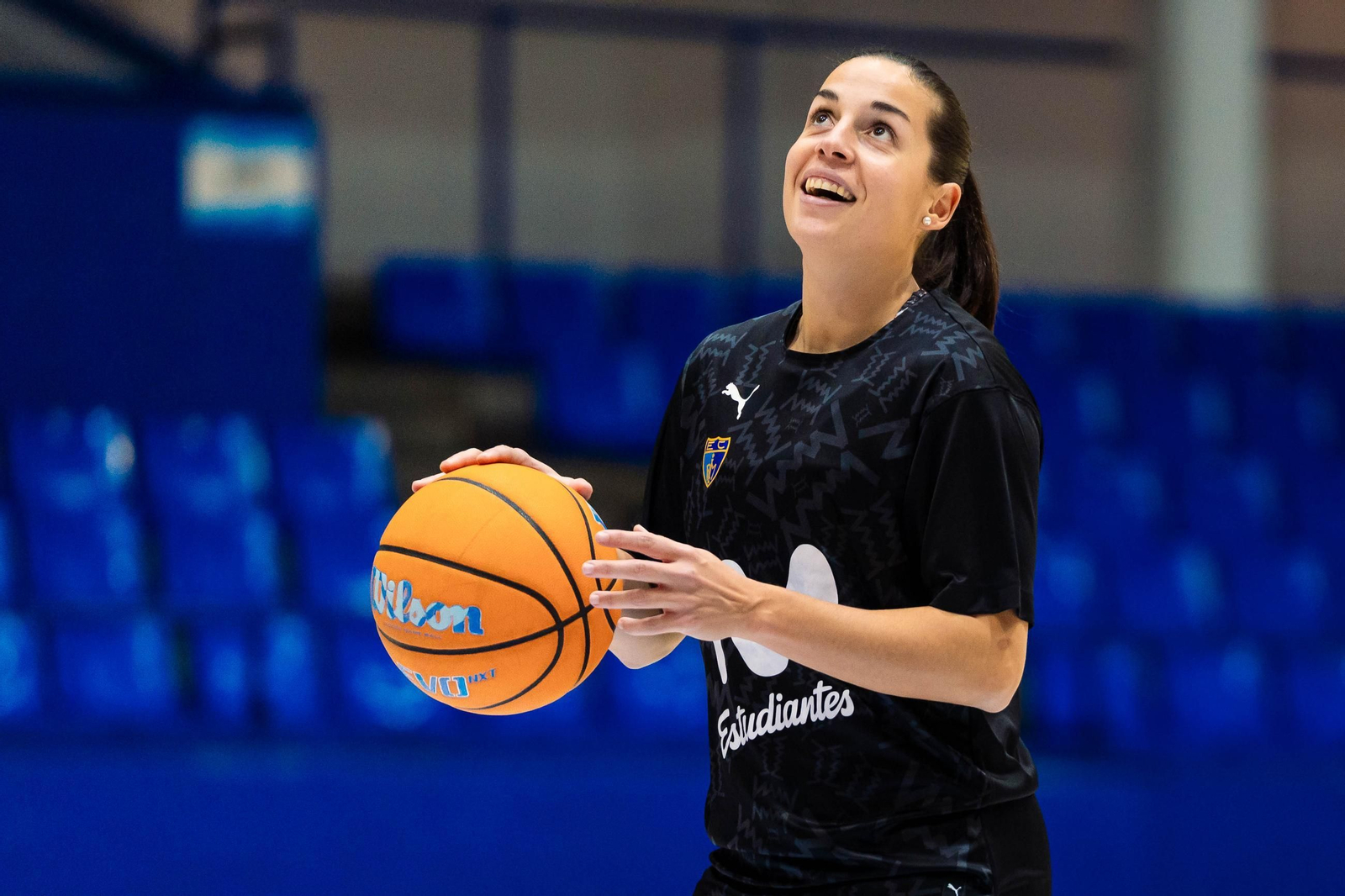 El CAB Estepona da vida al Movistar Estudiantes (85-60)