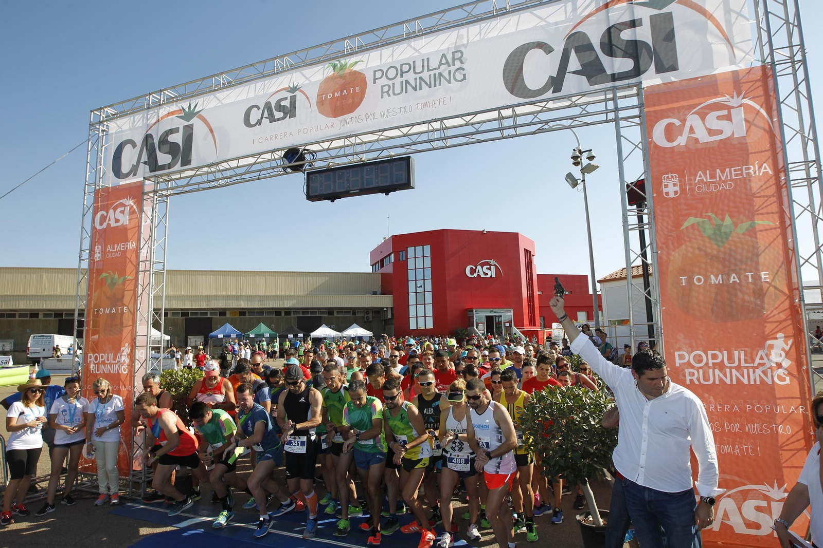 La CASI arrasa en su primera carrera por el tomate