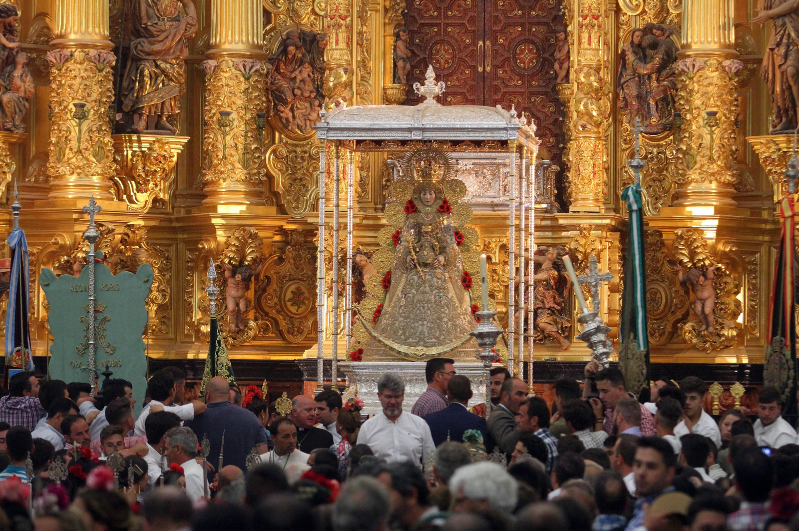 Salto a la reja de los almonteños.