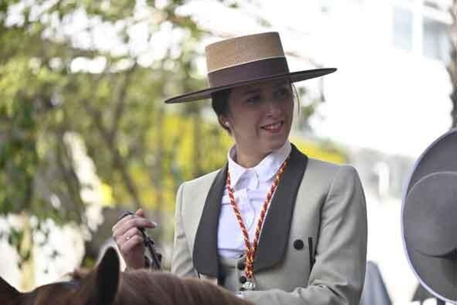 Las mejores imágenes de los peregrinos en la salida de Emigrantes