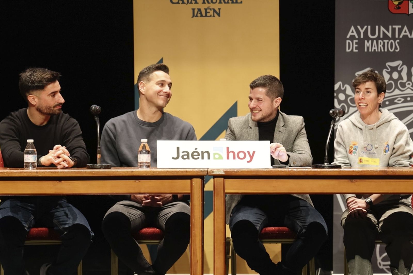 En imágenes: 'La tertulia deportiva de Jaén Hoy', espacio de diálogo entre deportistas y escolares en Martos