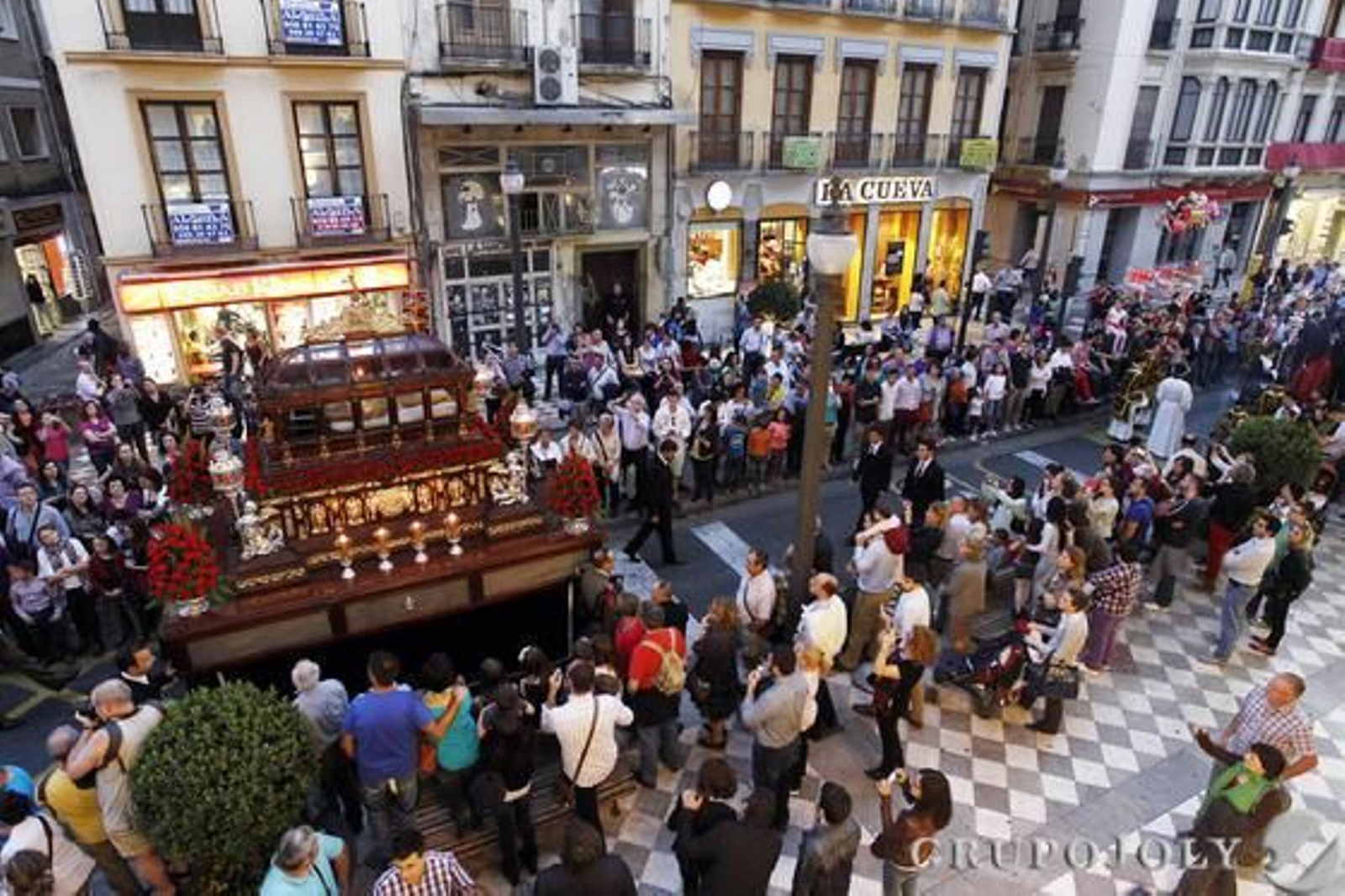 El Santo Entierro

Foto: Rivas/ Villoslada