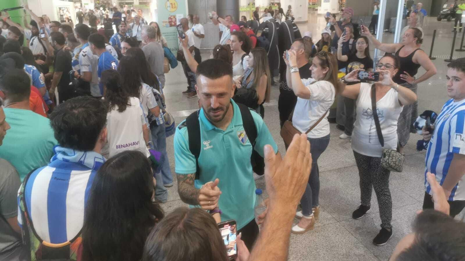 Dioni, en el aeropuerto.