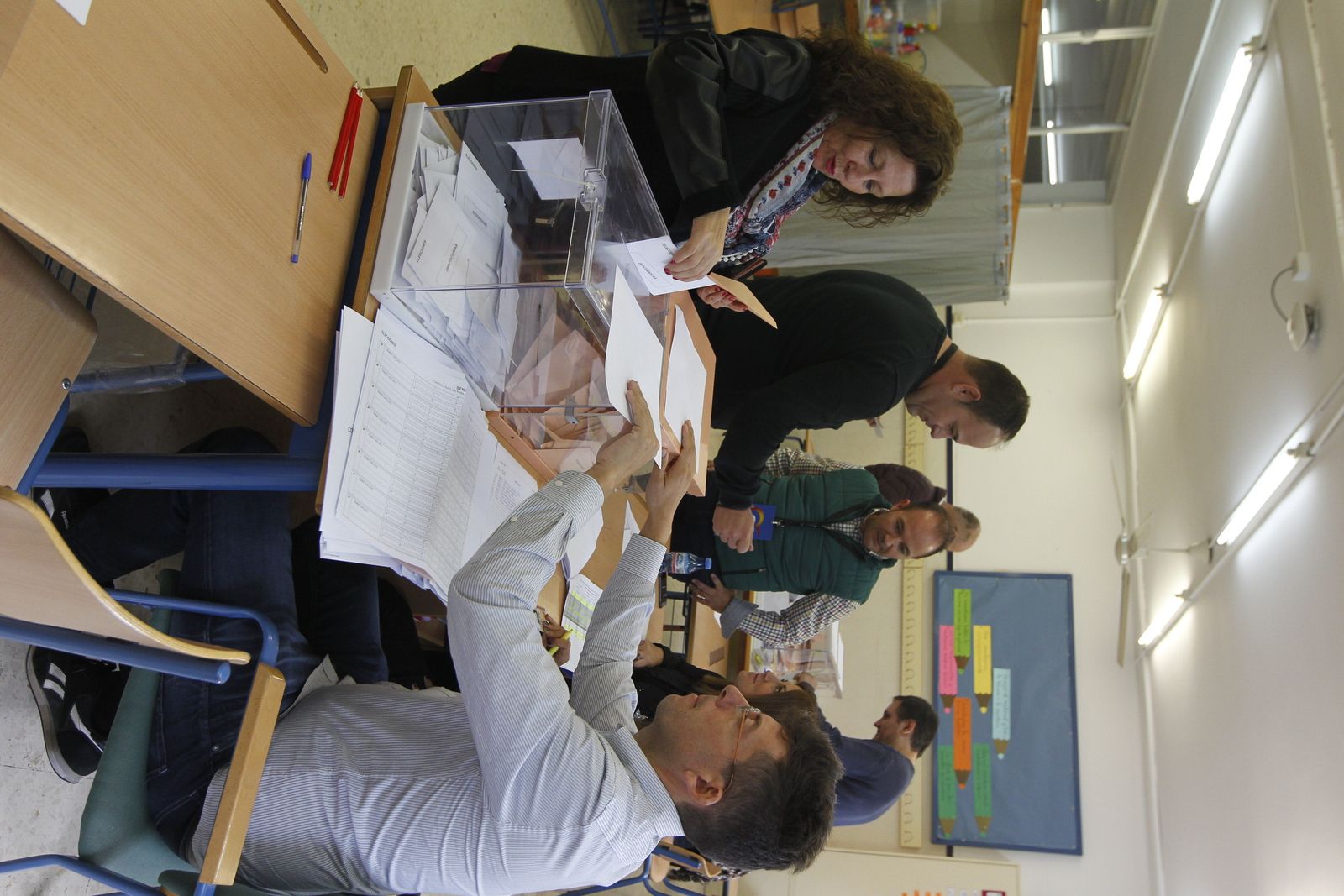 Así están votando los almerienses este 10N