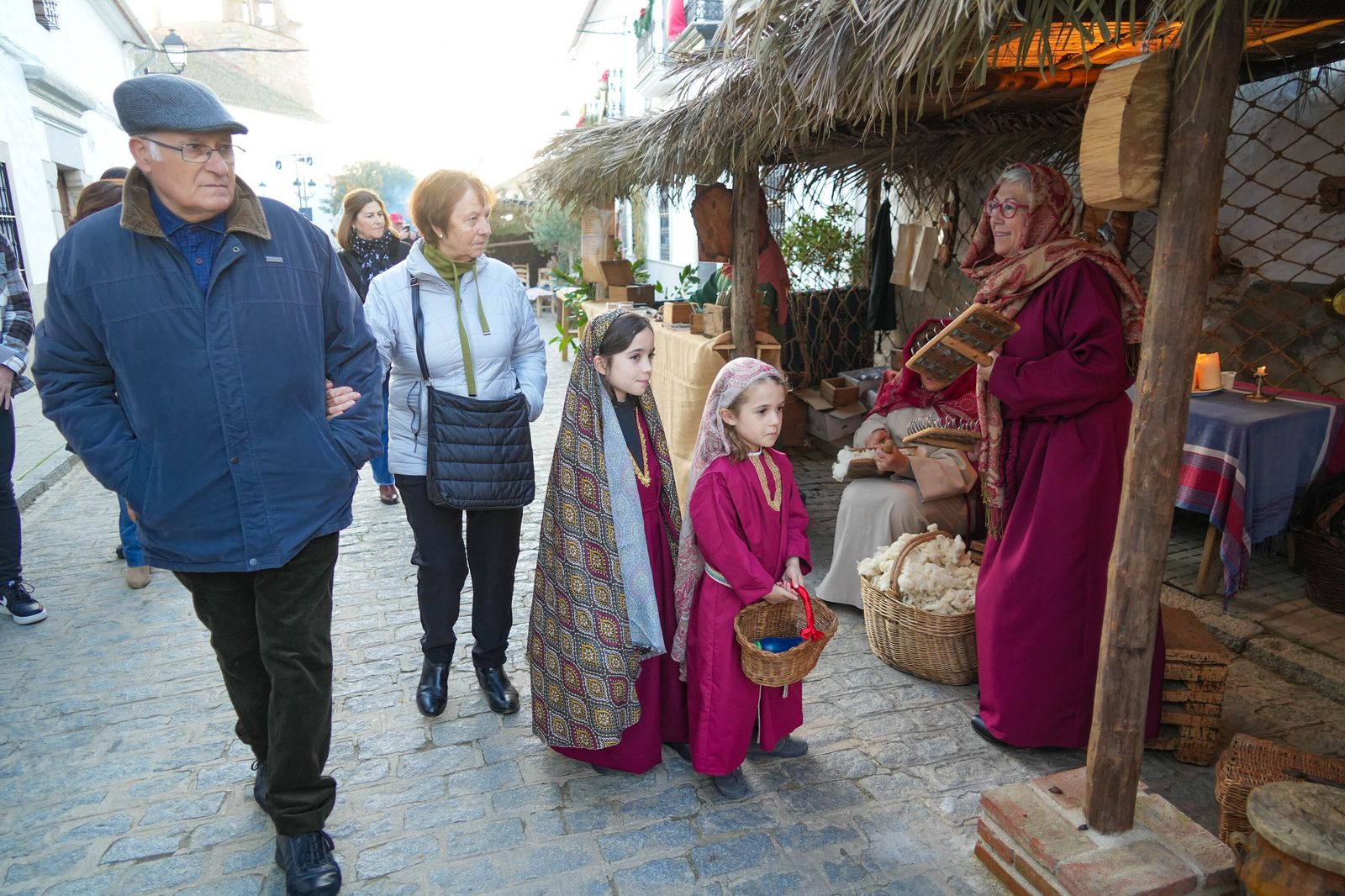 Torrecampo vive una nueva edición de su belén viviente, en imágenes